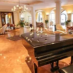 Delta ホテル 5*