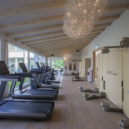 Delta 5* أسكونا